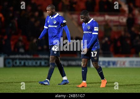 Oldham's Mohamed Sylla und Christopher Missilou nach dem FA Cup Spiel zwischen Doncaster Rovers und Oldham Athletic am Samstag, den 26. Januar 2019 im Keepmoat Stadium in Doncaster, Großbritannien. (Foto von MI News/NurPhoto) Stockfoto