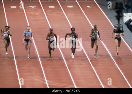 Von links nach rechts: Cynthia Leduc (Fra), Kristina Stuy (Ukr), Remona Burchell (Jam), Carole Zahi (Fra), Lorene Bazolo (Por), Amandine Brossier (Fra) tritt im Jahr 60m während des Leichtathletik-Hallentreffens von Paris 2019 in der AccorHotels Arena (Bercy) in Paris, Frankreich, am 27. Januar 2019 an. Das Meeting de Paris Indoor ist eine von 16 Veranstaltungen, die die European Athletics Indoor Permit Meeting-Reihe bilden. Fünf von ihnen finden in Frankreich statt und die Serie läuft bis zum 24. Februar mit dem All Star Perche in Clermont-Ferrand, weniger als eine Woche vor dem Start des Glasgow 2019 European Athletics Indo Stockfoto