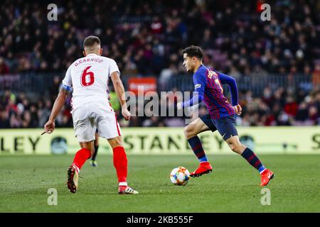 FC Barcelona Mittelfeldspieler Philippe Coutinko (7) und Sevilla FC Verteidiger Daniel Carrico (6) während des Spiels FC Barcelona gegen Sevilla CF, für die Runde von 8, zweite Etappe der Copa del Rey spielte im Camp Nou am 30. Januar 2019 in Barcelona, Spanien. (Foto von Urbanandsport/NurPhoto) Stockfoto