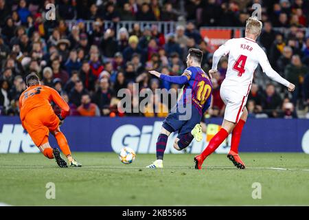 FC Barcelona vor Lionel Messi (10) während des Spiels FC Barcelona gegen Sevilla CF, für die Runde von 8, zweite Etappe der Copa del Rey spielte im Camp Nou am 30. Januar 2019 in Barcelona, Spanien. (Foto von Urbanandsport/NurPhoto) Stockfoto