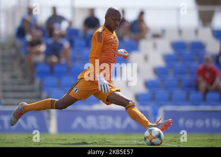 Leobrian Kokubo aus Japan hat beim internationalen Freundschaftsspiel zwischen U19 Spanien und U19 Japan in der Pinatar Arena am 5. September 2019 in San Pedro del Pinatar, Spanien, bestanden. (Foto von Jose Breton/Pics Action/NurPhoto) Stockfoto