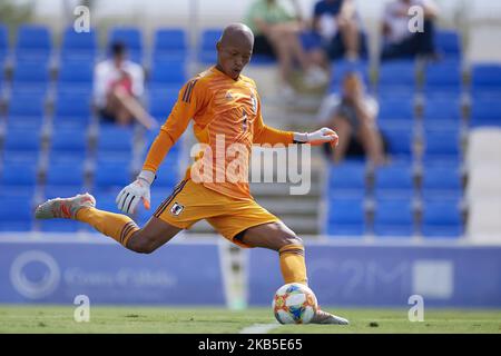 Leobrian Kokubo aus Japan hat beim internationalen Freundschaftsspiel zwischen U19 Spanien und U19 Japan in der Pinatar Arena am 5. September 2019 in San Pedro del Pinatar, Spanien, bestanden. (Foto von Jose Breton/Pics Action/NurPhoto) Stockfoto