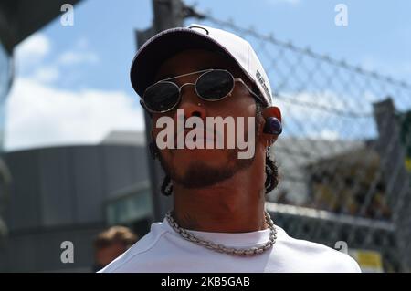 Der englische fünfmal-Weltmeister Lewis Hamilton vom deutschen Team Mercedes-AMG Petronas Motosport fährt mit seinem einsitzigen Mercedes W10, während der Ausgabe 90. des italienischen GP, 16. Etappe der Formel-1-Weltmeisterschaft, auf dem Monza Eni Circuit (Autodromo Nazionale di Monza), Italien (Foto: Andrea Diodato/NurPhoto) Stockfoto