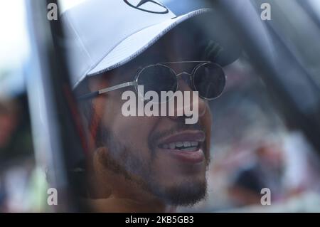Der englische fünfmal-Weltmeister Lewis Hamilton vom deutschen Team Mercedes-AMG Petronas Motosport fährt mit seinem einsitzigen Mercedes W10, während der Ausgabe 90. des italienischen GP, 16. Etappe der Formel-1-Weltmeisterschaft, auf dem Monza Eni Circuit (Autodromo Nazionale di Monza), Italien (Foto: Andrea Diodato/NurPhoto) Stockfoto