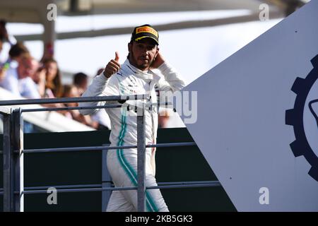 Der englische fünfmal-Weltmeister Lewis Hamilton vom deutschen Team Mercedes-AMG Petronas Motosport fährt mit seinem einsitzigen Mercedes W10, während der Ausgabe 90. des italienischen GP, 16. Etappe der Formel-1-Weltmeisterschaft, auf dem Monza Eni Circuit (Autodromo Nazionale di Monza), Italien (Foto: Andrea Diodato/NurPhoto) Stockfoto