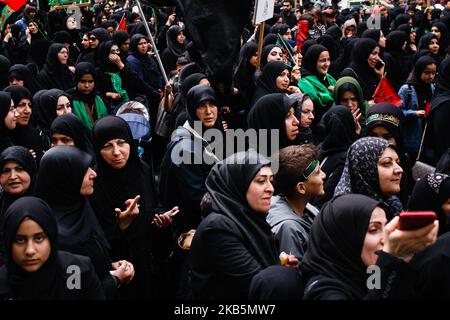 Am 10. September 2019 marschieren muslimische Frauen am Tag der Ashura entlang der Oxford Street in London, England. (Foto von David Cliff/NurPhoto) Stockfoto