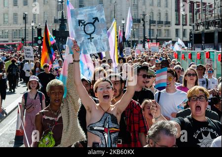 Tausende Transgender-Menschen und ihre Unterstützer nehmen am 14. September 2019 in London, England, an dem ersten trans Pride-marsch durch die Straßen der britischen Hauptstadt Teil. (Foto von Wiktor Szymanowicz/NurPhoto) Stockfoto