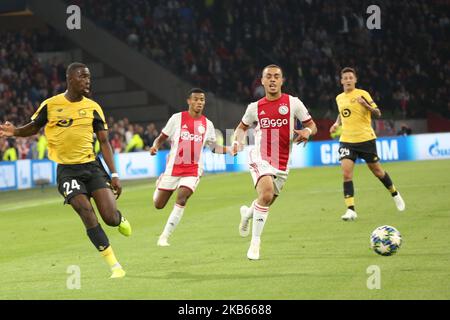 Boubakary Soumare (Lille) kontrolliert den Ball während des Spiels 1. der UEFA Champions League Final Group Round 2019/20 zwischen AFC Ajax (Niederlande) und Lille OSC (Frankreich) am 17. September 2019 in der Johan Cruijff Arena in Amsterdam, Niederlande. (Foto von Federico Guerra Moran/NurPhoto) Stockfoto