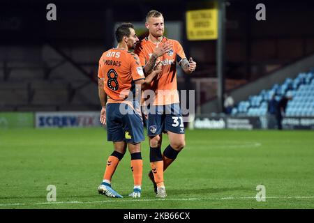 Oldham Filipe Morais und David Wheater nach dem Sky Bet League 2-Spiel zwischen Scunthorpe United und Oldham Athletic am Dienstag, den 17.. September 2019, im Glanford Park, Scunthorpe. (Foto von Eddie Garvey/MI News/NurPhoto) Stockfoto