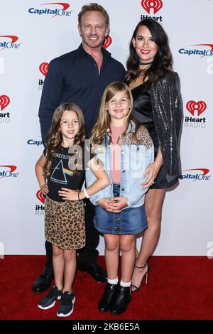 LAS VEGAS, NEVADA, USA - 20. SEPTEMBER: Ian Ziering, Erin Kristine Ludwig, Mia Loren Ziering und Penna Mae Ziering kommen zum iHeartRadio Music Festival 2019 - Night 1, das am 20. September 2019 in der T-Mobile Arena in Las Vegas, Nevada, USA, stattfindet. (Foto von David Acosta/Image Press Agency/NurPhoto) Stockfoto