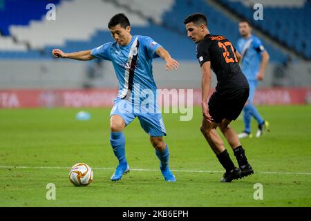 Nam Tae-hee setzt sich während Al Sadd gegen Umm Salal in der QNB Stars League am 20 2019. September im Al Janoub Stadium, Katar, durch. (Foto von Simon Holmes/NurPhoto) Stockfoto