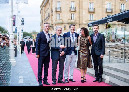 (L-R) Christos loulis, Costa Gavras, Alexandros Bourdoumis, Valeria Golino nimmt am 21. September 2019 beim Internationalen Filmfestival von San Sebastian 67. im Victoria Eugenia Theater am Donostia Award Teil. (Foto von Manuel Romano/NurPhoto) Stockfoto