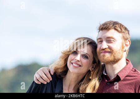 Leticia Dolera und Manuel Burque nehmen am 22. September 2019 an der Fotoschau „Vida Perfecta (Perfect Life)“ Teil, die während des San Sebastian Film Festivals 67. in der nordspanischen baskischen Stadt San Sebastian stattfand. (Foto von Manuel Romano/NurPhoto) Stockfoto