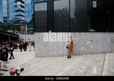 Gast vor der Sportmax-Show während der Mailänder Fashion Week Frühjahr/Sommer 2020 am 20. September 2019 in Mailand, Italien. (Foto von Mairo Cinquetti/NurPhoto) Stockfoto