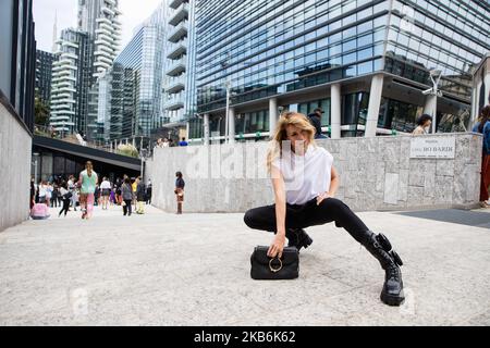 Gast vor der Sportmax-Show während der Mailänder Fashion Week Frühjahr/Sommer 2020 am 20. September 2019 in Mailand, Italien. (Foto von Mairo Cinquetti/NurPhoto) Stockfoto