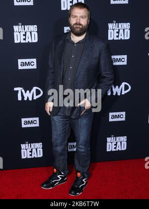 HOLLYWOOD, LOS ANGELES, KALIFORNIEN, USA - 23. SEPTEMBER: Robert Kirkman kommt bei der Los Angeles Special Screening von AMCs 'The Walking Dead'-Saison 10 an, die am 23. September 2019 im TCL Chinese Theatre IMAX in Hollywood, Los Angeles, Kalifornien, USA, stattfand. (Foto von Xavier Collin/Image Press Agency/NurPhoto) Stockfoto