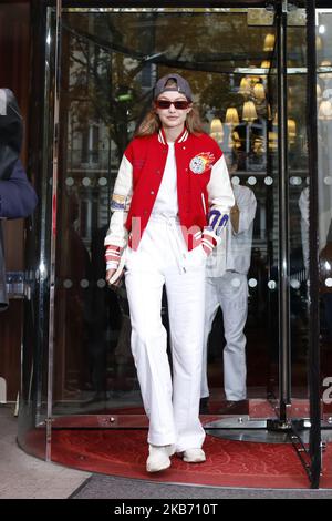 Gigi Hadid wird am 26. September 2019 in Paris gesehen. (Foto von Mehdi Taamallah/NurPhoto) Stockfoto