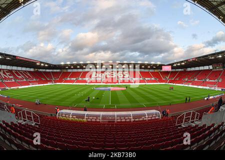 Gesamtansicht des STADIONS bet365, Heimat von Stoke City während des Sky Bet Championship-Spiels zwischen Stoke City und Nottingham Forest im STADION bet365, Stoke-on-Trent am Freitag, 27.. September 2019. (Foto von Jon Hobley/ MI News/NurPhoto) Stockfoto