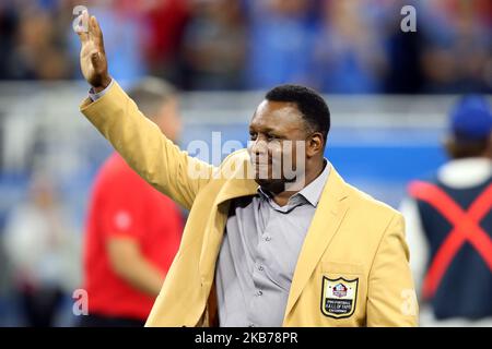 Der ehemalige Detroit Lions, der Barry Sanders zurückläuft, wird in der Halbzeit eines NFL-Fußballspiels gegen die Kansas City Chiefs in Detroit, Michigan, USA, am Sonntag, dem 29. September 2019, anerkannt. (Foto von Amy Lemus/NurPhoto) Stockfoto