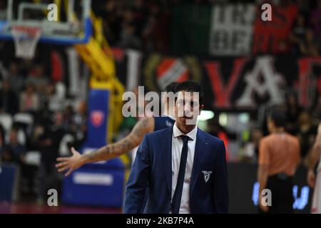 Trainer Antimo Martino in Aktion während der Italien Lega Korb der Serie A , Openjobmetis Varese - Fortitudo Bologna am 6. Oktober 2019 in Varese Palasport Enerxenia Arena (Foto von Fabio Averna/NurPhoto) Stockfoto