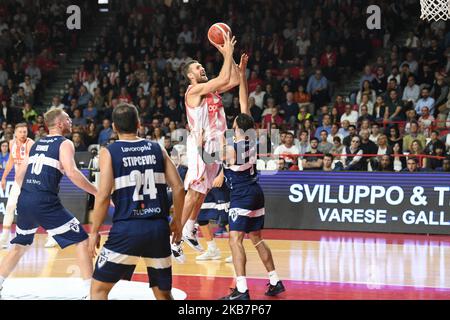 21 Ferrero Giancarlo von Openjobmetis in Aktion während der Italien Lega Korb der Serie A , Openjobmetis Varese - Fortitudo Bologna am 6. Oktober 2019 in Varese Palasport Enerxenia Arena (Foto von Fabio Averna/NurPhoto) Stockfoto