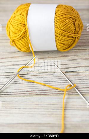 multi-colored threads for knitting, Selection of colorful woolen yarn. Yarn for knitting winter clothes with your own hands. High quality photo Stockfoto