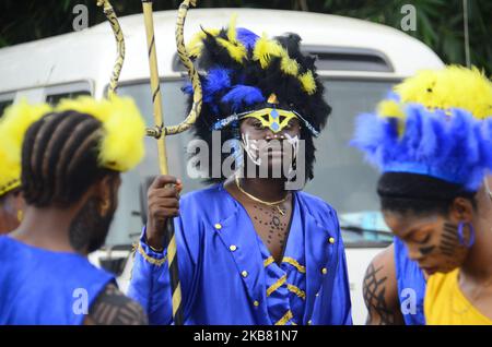 Ein Teilnehmer während des Karnevals am 8. Oktober 2019 in Lagos, Nigeria. (Foto von Olukayode Jaiyeola/NurPhoto) Stockfoto