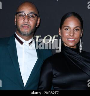 SANTA MONICA, LOS ANGELES, KALIFORNIEN, USA - 10. OKTOBER: Der Musiker Swizz Beatz und seine Frau/Sängerin Alicia Keys kommen zur Spirit of Life 2019 Gala von City of Hope, die am 10. Oktober 2019 im Barker Hangar in Santa Monica, Los Angeles, Kalifornien, USA, stattfand. (Foto von Xavier Collin/Image Press Agency/NurPhoto) Stockfoto