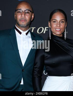 SANTA MONICA, LOS ANGELES, KALIFORNIEN, USA - 10. OKTOBER: Der Musiker Swizz Beatz und seine Frau/Sängerin Alicia Keys kommen zur Spirit of Life 2019 Gala von City of Hope, die am 10. Oktober 2019 im Barker Hangar in Santa Monica, Los Angeles, Kalifornien, USA, stattfand. (Foto von Xavier Collin/Image Press Agency/NurPhoto) Stockfoto