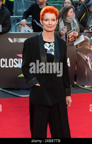 Sandy Powell nimmt an der internationalen Filmpremiere von „The Irishman“ auf dem Odeon Luxe Leicester Square Teil, die während der Abschlussgala des BFI London Film Festival 63. am 13. Oktober 2019 in London, England, stattfand. (Foto von Wiktor Szymanowicz/NurPhoto) Stockfoto