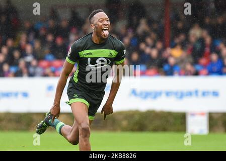 Nicke Kabamba von Hartlepool United feiert am Samstag, dem 12.. Oktober 2019, das dritte Tor beim Vanarama National League-Spiel zwischen Aldershot Town und Hartlepool United im EBB Stadium, Aldershot. (Foto von Paul Paxford/MI News/NurPhoto) Stockfoto