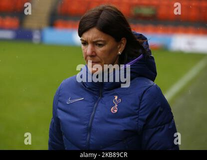 leiterin Karen Hills vom Tottenham Hotspur LFC während der Barclays FA Women's Super League zwischen Tottenham Hotspur und Manchester United am 13. Oktober 2019 im Hive Stadium in London, Großbritannien (Foto by Action Foto Sport/NurPhoto) Stockfoto