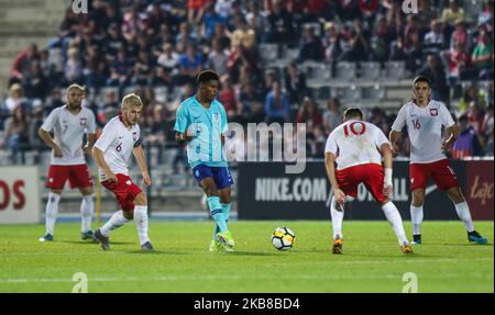 Tomasz Makowski (POL), NED, Nathangelo Markelo, Marcel Zylla (POL), Bartosz Slisz (POL) während des Fußballspiels der Elite League U21 zwischen Polen U20 und den Niederlanden U20 am 14. Oktober 2019 in Kalisz, Polen. (Foto von Foto Olimpik/NurPhoto) Stockfoto