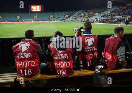 Fotografen warten während der UEFA EURO 2020 Qualifikation Bulgarien gegen England im Vasil Levski Nationalstadion, Sofia, Bulgarien am 14. Oktober 2019 (Foto von Hristo Rusev/NurPhoto) Stockfoto