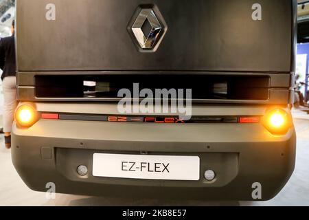 Der französische Hersteller Renault stellt auf der Autonomy and Urban Mobility Show am 16. Oktober 2019 in Paris ein vernetztes Elektroauto Ez-Flex aus. (Foto von Michel Stoupak/NurPhoto) Stockfoto