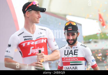 (L-R) Ryan Mullen aus Irland und das Team Trek-Segafredo und Fernando Gaviria aus Kolumbien und den Vereinigten Arabischen Emiraten während der Preisverleihung der Eröffnungsetappe der Cycling Tour de Guangxi 2019. Am Donnerstag, den 17. Oktober 2019, China. (Foto von Artur Widak/NurPhoto) Stockfoto