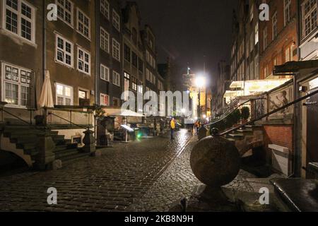 Mariacka Straße bei Nacht wird am 19. Oktober 2019 in Danzig, Polen, gesehen (Foto: Michal Fludra/NurPhoto) Stockfoto