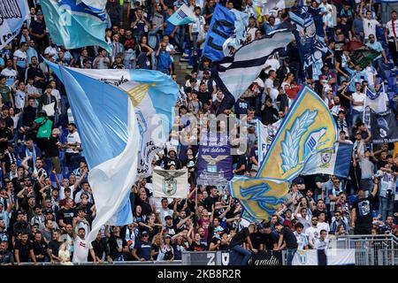 Latium Unterstützer während der Serie Ein Spiel zwischen Latium und Atalanta BC im Stadio Olimpico, Rom, Italien am 19. Oktober 2019. (Foto von Giuseppe Maffia/NurPhoto) Stockfoto