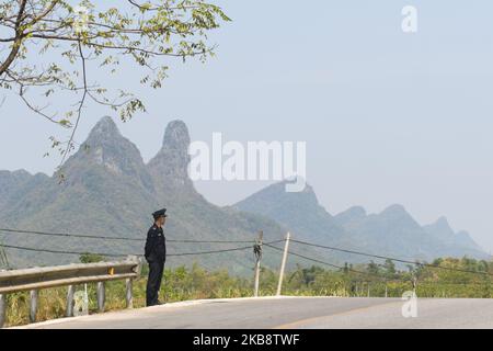 Eine allgemeine Ansicht der Bereich in der Nähe des Dorfes Mu Chang tun, entlang der Straße der fünften Etappe, 212,5km Liuzhou nach Guilin Etappe, der 3. Ausgabe der Cycling Tour de Guangxi 2019, . Am Montag, den 21. Oktober 2019, China. (Foto von Artur Widak/NurPhoto) Stockfoto