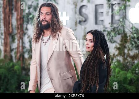 WESTWOOD, LOS ANGELES, KALIFORNIEN, USA - 21. OKTOBER: Der Schauspieler Jason Momoa und seine Frau/Schauspielerin Lisa Bonet kommen zur Weltpremiere von Apple TV+s 'See' am 21. Oktober 2019 im Fox Village Theater in Westwood, Los Angeles, Kalifornien, USA. (Foto von Xavier Collin/Image Press Agency/NurPhoto) Stockfoto