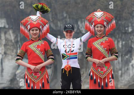 Ashleigh Moolman - Pasio aus Südafrika und Team CCC - Liv, gesehen während der Cycling Tour de Guangxi 2019 Preisverleihung, als sie die Bergklassierung während der Tour of Guangxi 3. gewann 2019, Frauen World Tour Race, ein Rennen 145,8km von Guilin nach Guilin . Am Dienstag, den 22. Oktober 2019, China. (Foto von Artur Widak/NurPhoto) Stockfoto