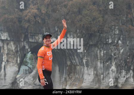 Marianne Vos aus den Niederlanden und das Team CCC Liv, die während der Preisverleihung der Cycling Tour de Guangxi 2019 gesehen wurden, als sie die Women's WorldTour 2019 gewann. Am Dienstag, den 22. Oktober 2019, China. (Foto von Artur Widak/NurPhoto) Stockfoto