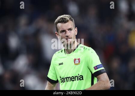 Bayer Leverkusen-Torwart Lukas Hradecky (1) schaut während des UEFA Champions League-Gruppenfußballspiels Nr.2 JUVENTUS - BAYER LEVERKUSEN am 01. Oktober 2019 im Allianz-Stadion in Turin, Piemont, Italien, auf. Endergebnis: Juventus-Bayer Leverkusen 3-0. (Foto von Matteo Bottanelli/NurPhoto) Stockfoto