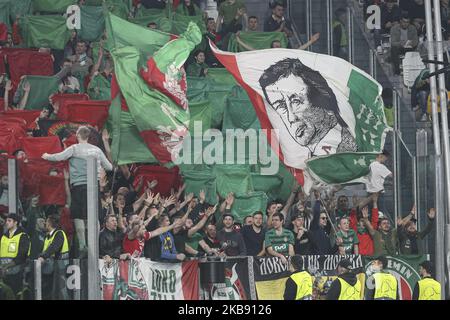 Fans von Lokomotiv Moskva während des UEFA Champions League-Spiels (Gruppe D) zwischen Juventus FC und FC Lokomotiv Moskva am 22. Oktober 2019 im Allianz-Stadion in Turin, Italien. Juventus gewann 2-1 gegen Lokomotiv Moskva. (Foto von Massimiliano Ferraro/NurPhoto) Stockfoto