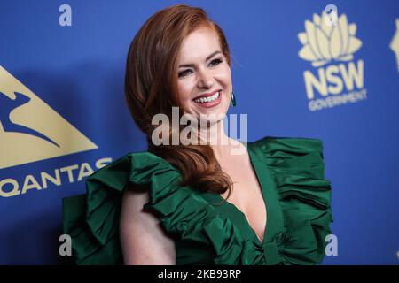 CENTURY CITY, LOS ANGELES, KALIFORNIEN, USA - 23. OKTOBER: Die Schauspielerin Isla Fisher im Kleid von Alexia Maria kommt bei den 2019 Australiern bei den Filmpreisen an, die am 23. Oktober 2019 im InterContinental Los Angeles Century City in Century City, Los Angeles, Kalifornien, USA, abgehalten wurden. (Foto von Xavier Collin/Image Press Agency/NurPhoto) Stockfoto