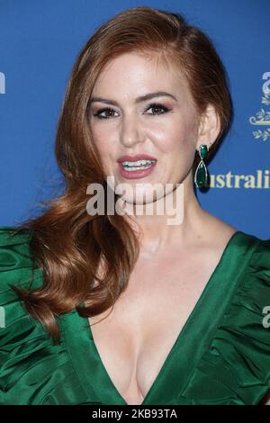 CENTURY CITY, LOS ANGELES, KALIFORNIEN, USA - 23. OKTOBER: Die Schauspielerin Isla Fisher im Kleid von Alexia Maria kommt bei den 2019 Australiern bei den Filmpreisen an, die am 23. Oktober 2019 im InterContinental Los Angeles Century City in Century City, Los Angeles, Kalifornien, USA, abgehalten wurden. (Foto von Xavier Collin/Image Press Agency/NurPhoto) Stockfoto