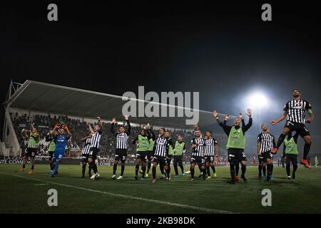 Spieler von Ascoli Calcio 1898 feiern am 25. Oktober 2019 im Stadio Cino e Lillo Del Duca in Ascoli Piceno, Italien, den Sieg des Spiels der italienischen Serie B 2019/2020 zwischen Ascoli Calcio 1898 FC und Virtus Entella. (Foto von Danilo Di Giovanni/NurPhoto) Stockfoto