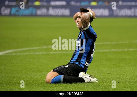 Lautaro Martinez vom FC Internazionale reagiert auf eine verpasste Chance während des Serie-A-Spiels zwischen dem FC Internazionale und Parma Calcio im Stadio Giuseppe Meazza am 26. Oktober 2019 in Mailand, Italien. (Foto von Giuseppe Cottini/NurPhoto) Stockfoto