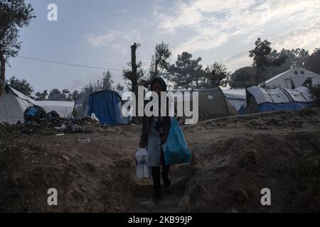 Tägliches Leben von Flüchtlingen im Moria Flüchtlingslager am 17. Oktober 2019 in Mytilene, Insel Lebos, Griechenland. (Foto von Aggelos Barai/NurPhoto) Stockfoto