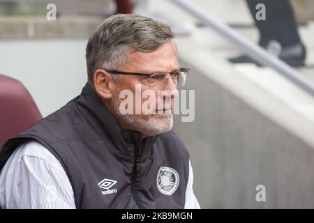 Ein Aktenfoto vom 14. September 2019 zeigt Hearts-Manager Craig Levein vor dem Spiel der Scottish Premier League zwischen Hearts und Motherwell im Tynecastle Park am 14. September 2019 in Edinburgh, Schottland. Craig Levein wurde von seiner ersten Teamleiterschaft entlastet, Austin MacPhee wird ab dem 31. Oktober 2019 interimistisch die Verantwortung für die ersten Teamangelegenheiten übernehmen. (Foto von Ewan Bootman/NurPhoto) Stockfoto